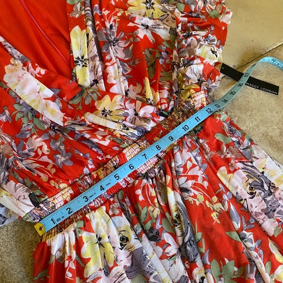NWT Maggy London Red Floral Ruffle Bohemian Travel Tropical Hawaiian Dress 10 - Picture 4 of 8